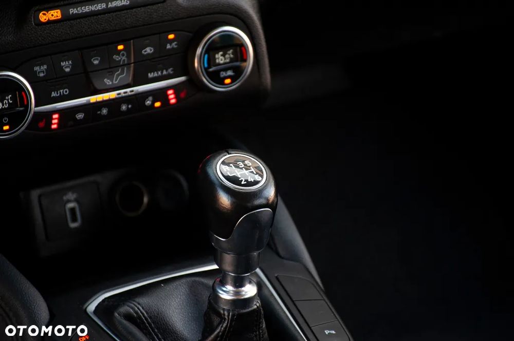 Ford Focus 1.5 EcoBlue Titanium - 35