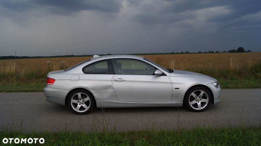 BMW Seria 3 320d - 4