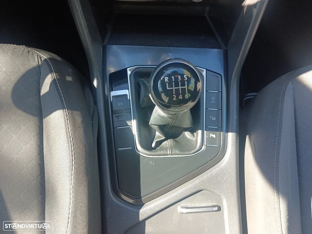 VW Tiguan 1.6 TDI Confortline - 15