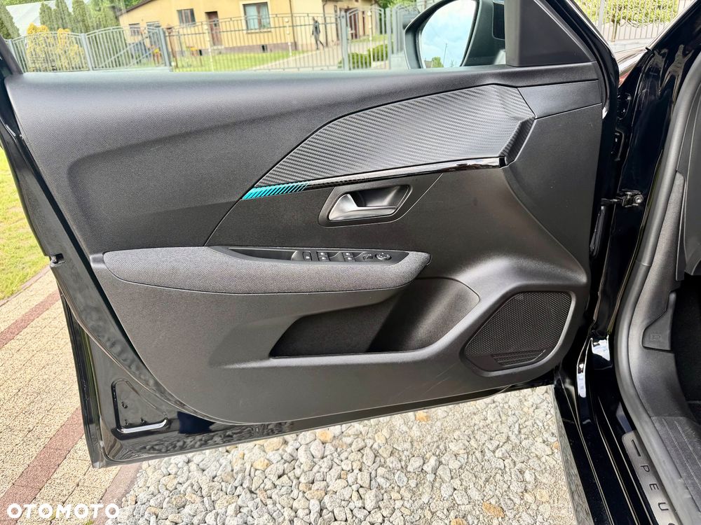 Peugeot 208 - 15