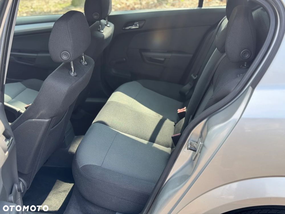 Opel Astra - 15