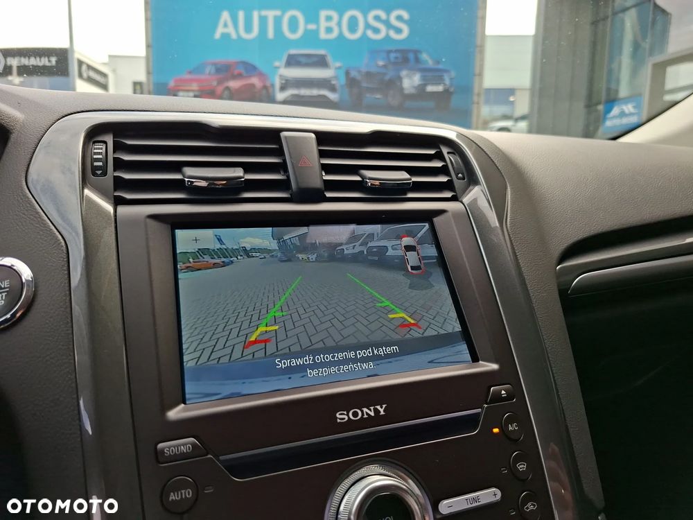 Ford Mondeo 2.0 EcoBlue Titanium - 24