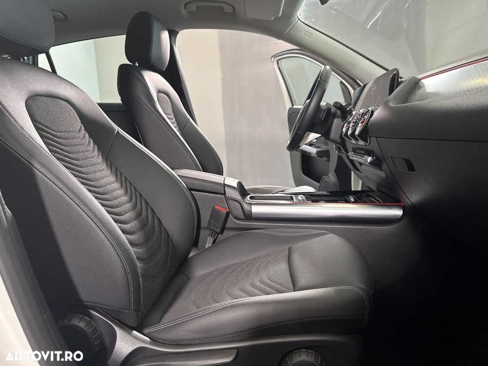 Mercedes-Benz GLA 200 MHEV Aut. - 12