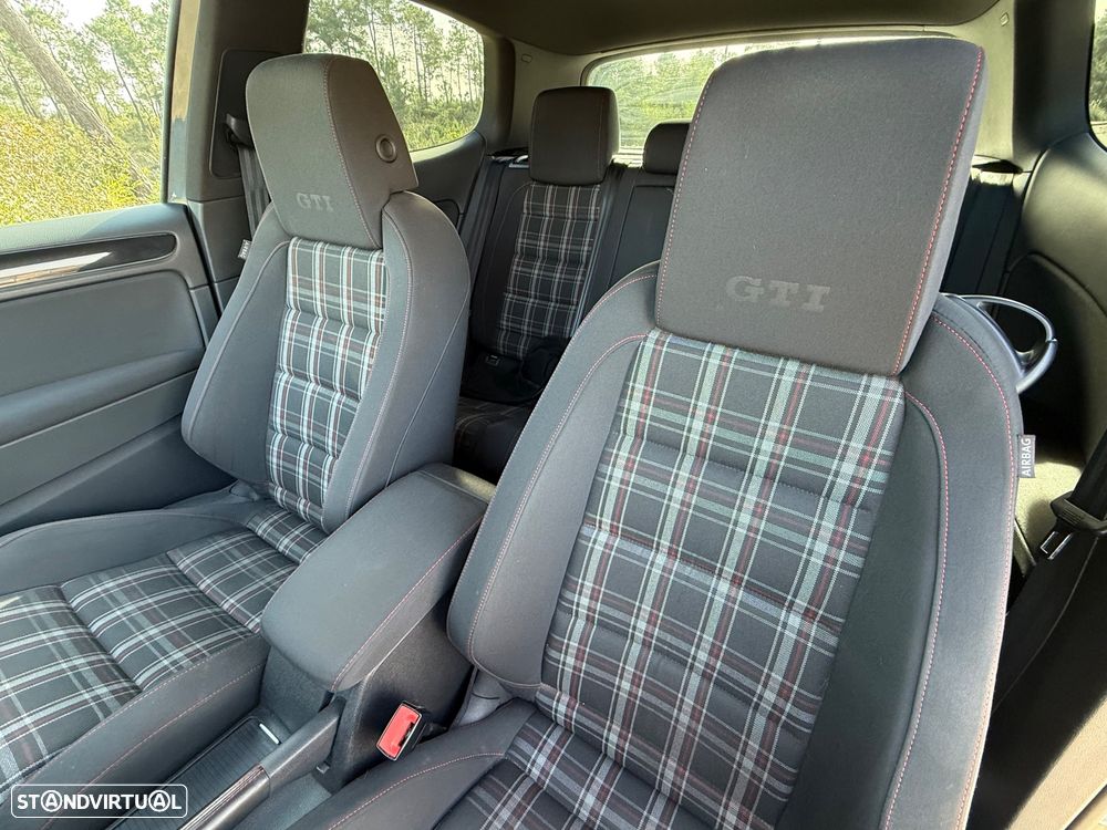 VW Golf 2.0 TSi GTI - 8