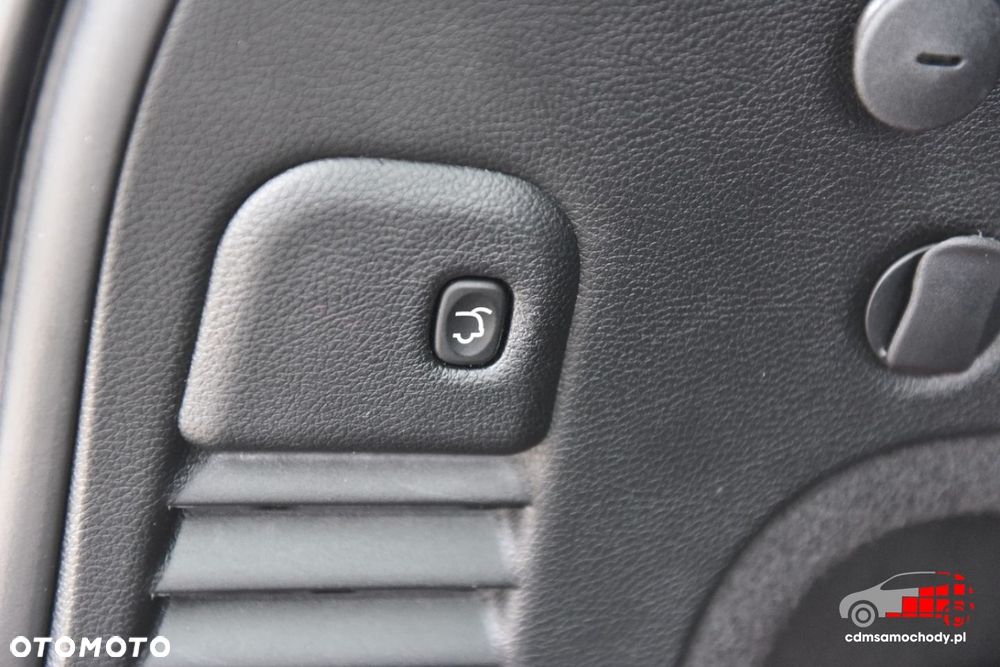 Jeep Grand Cherokee - 37
