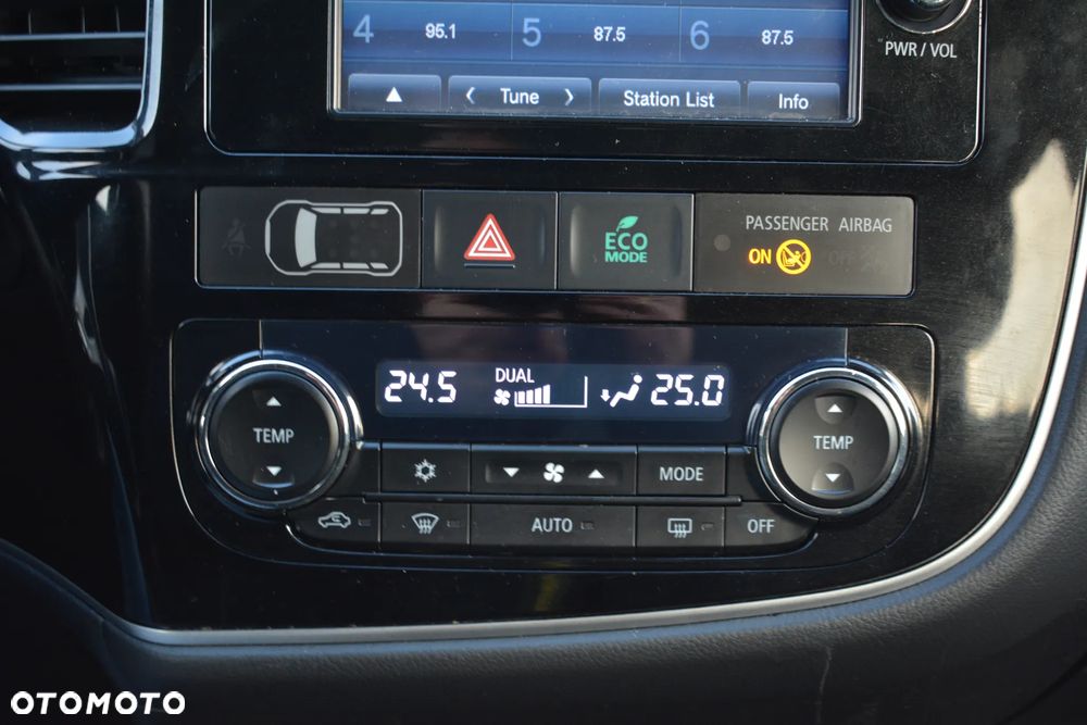 Mitsubishi Outlander - 29