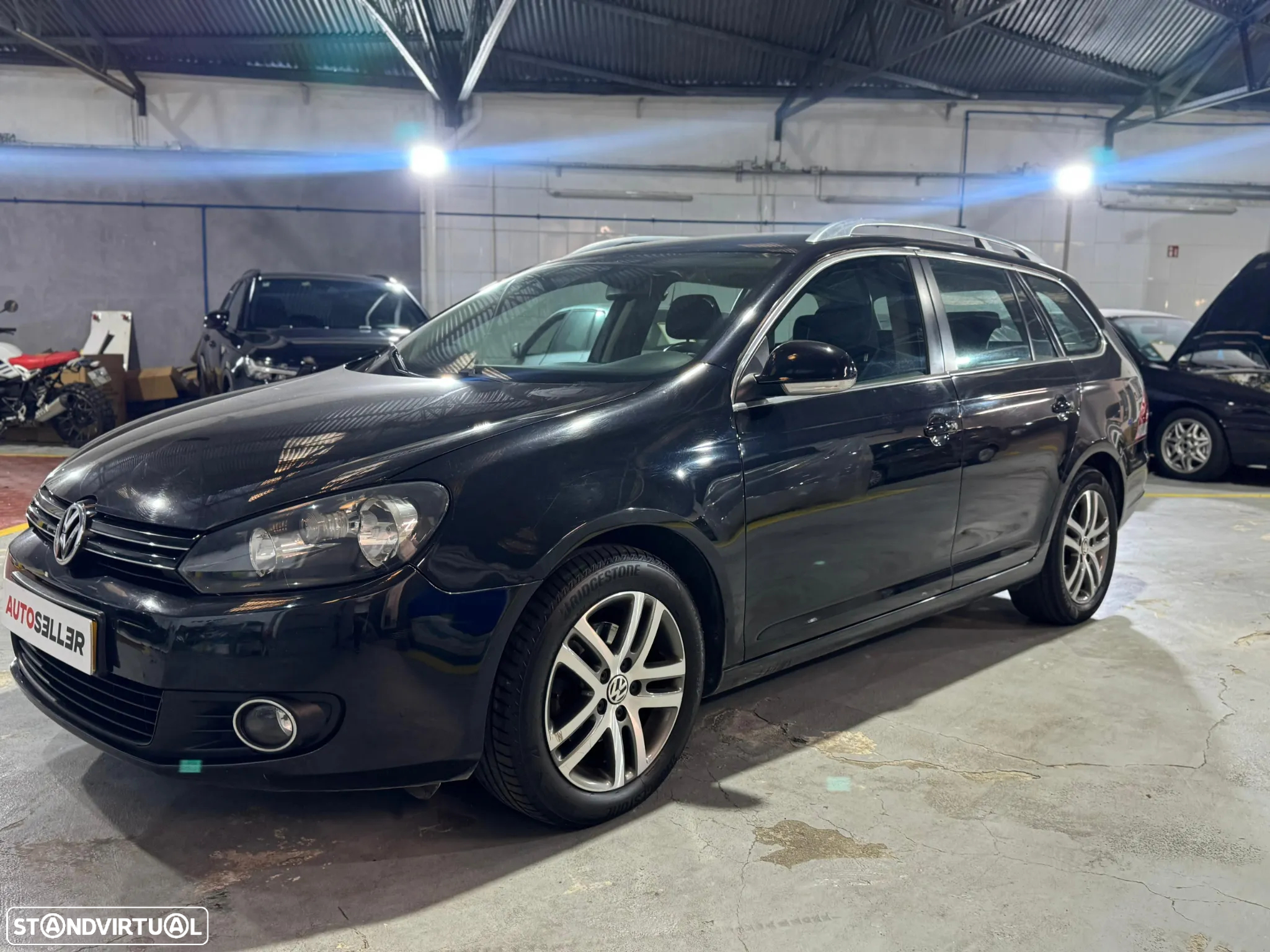 VW Golf Variant 1.6 TDi Confortline - 3