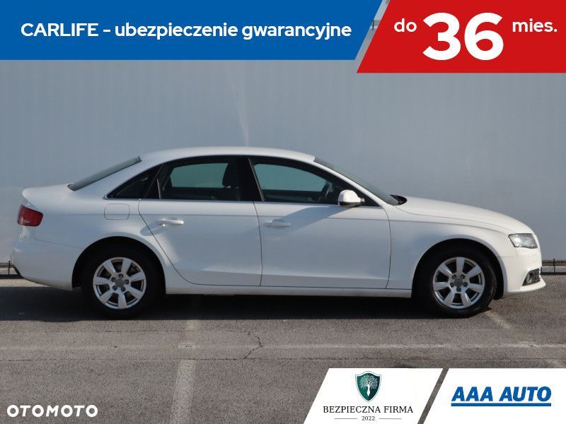 Audi A4 Limousine - 8