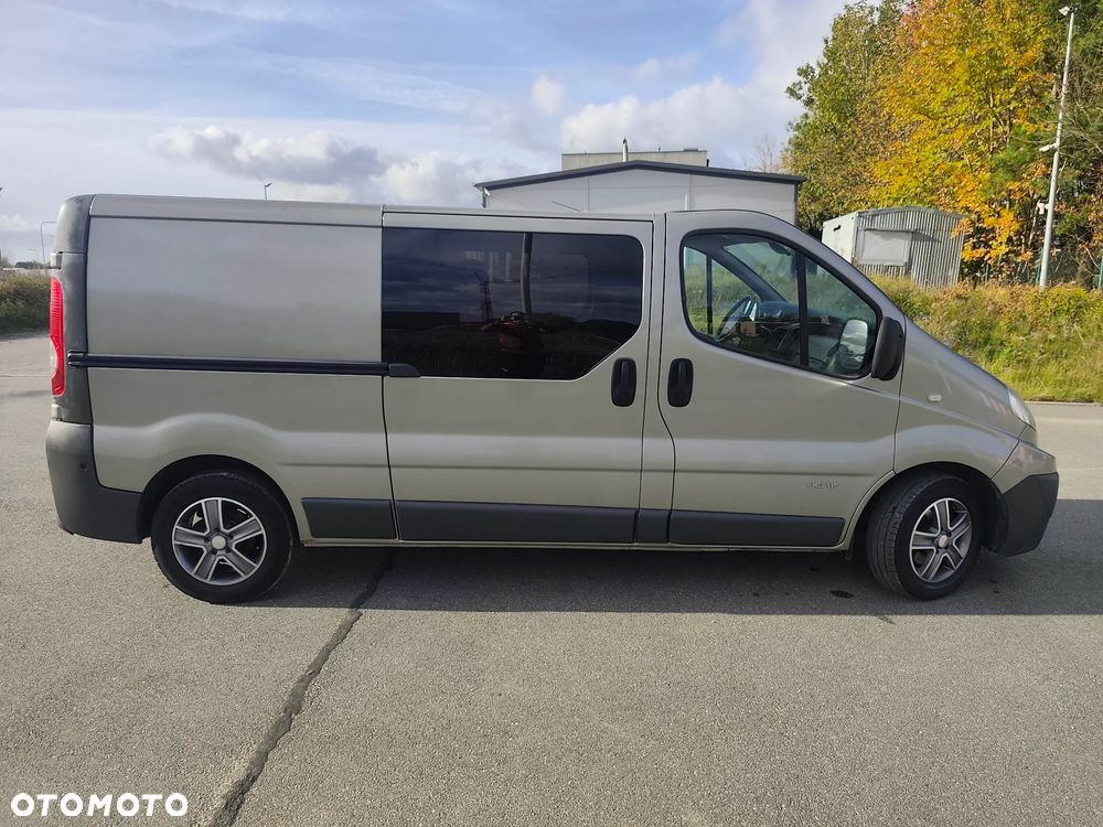 Renault Trafic - 12