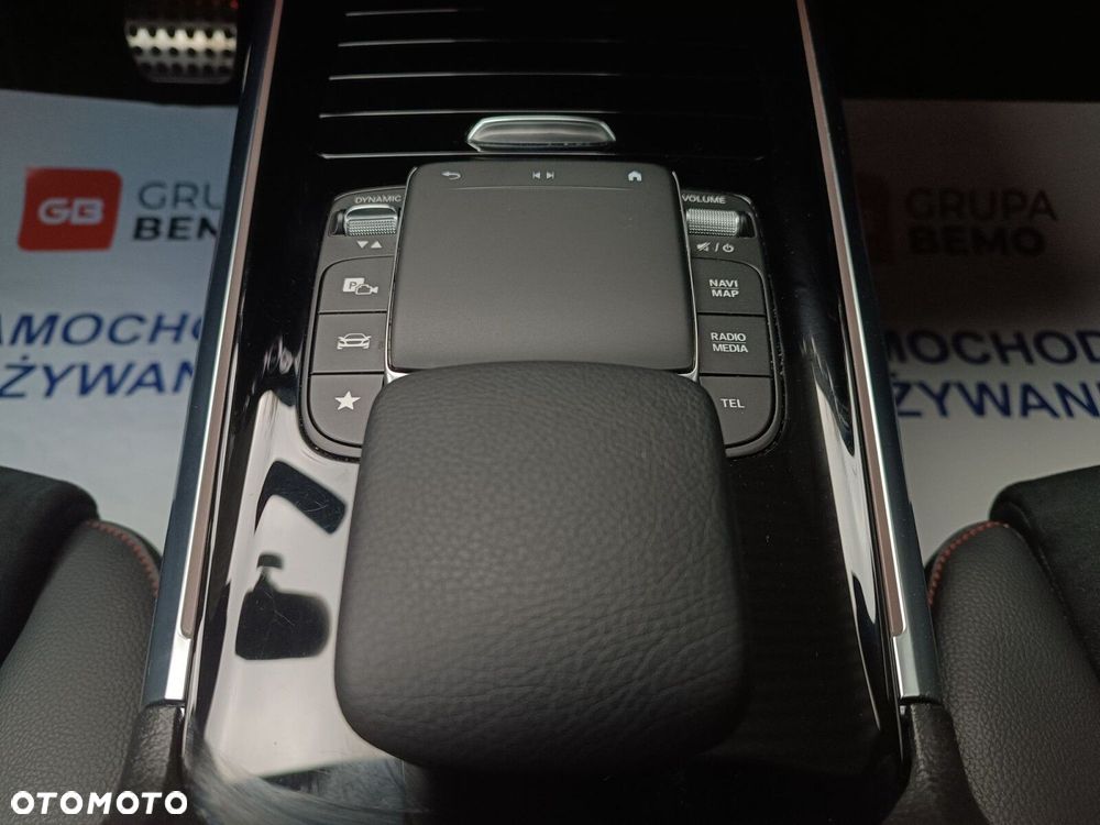 Mercedes-Benz GLA 200 AMG Line - 27