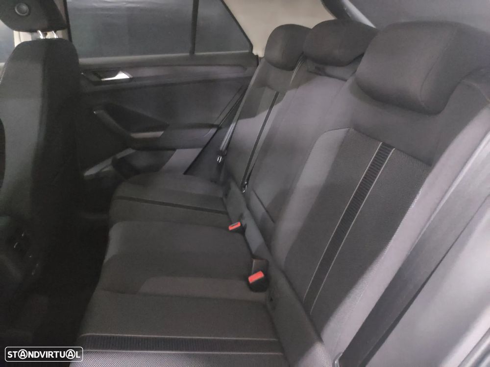 VW T-Roc 1.5 TSI Life DSG - 9