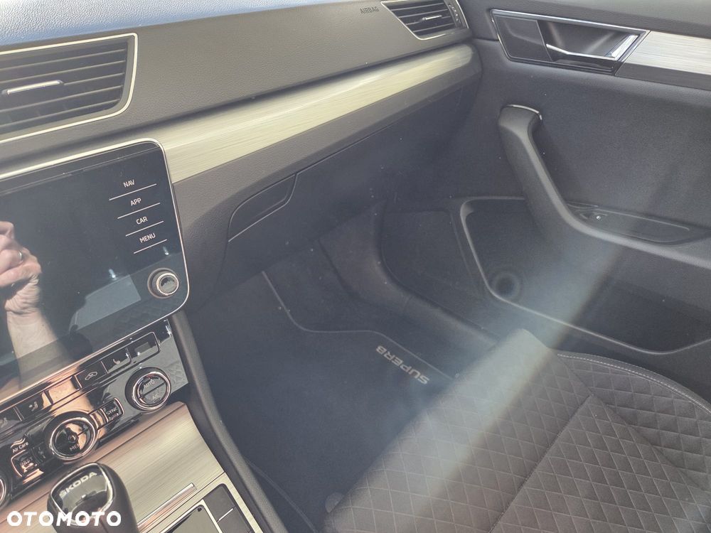 Skoda Superb 1.5 TSI Ambition DSG - 14