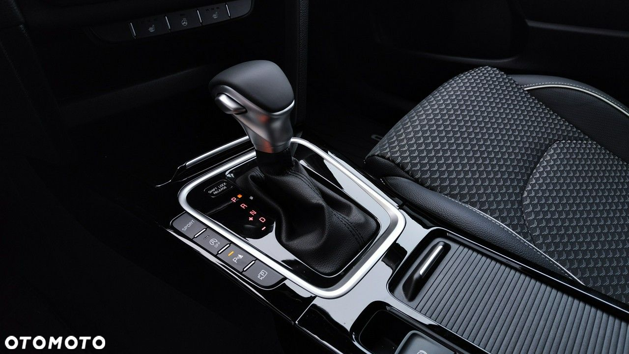 Kia Ceed - 12