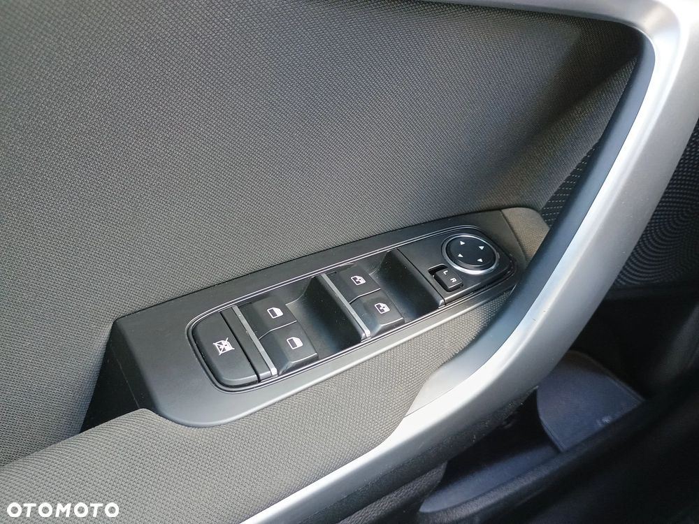 Kia Ceed 1.5 T-GDI MHEV M DCT - 24