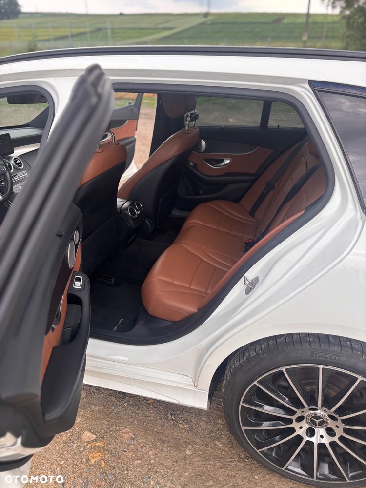 Mercedes-Benz Klasa C 220 d 4MATIC 9G-TRONIC - 9