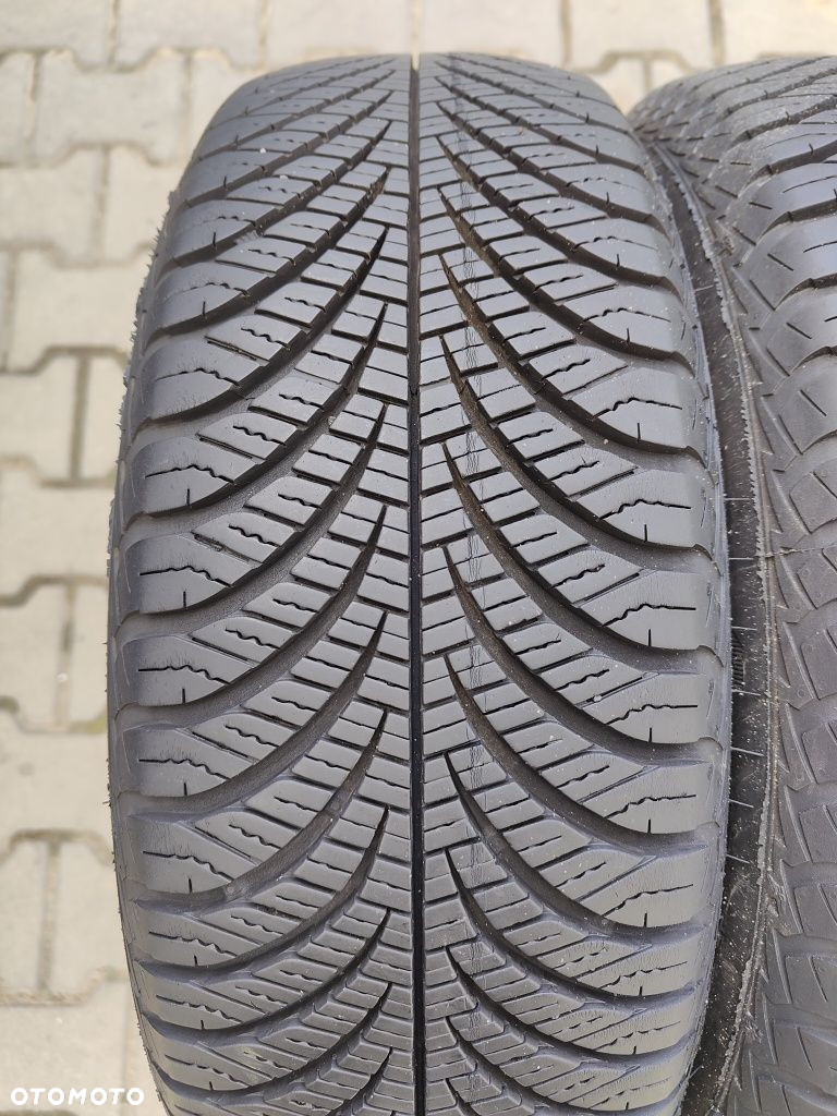 175/65/14 Goodyear Vector 4 Seasons - 2