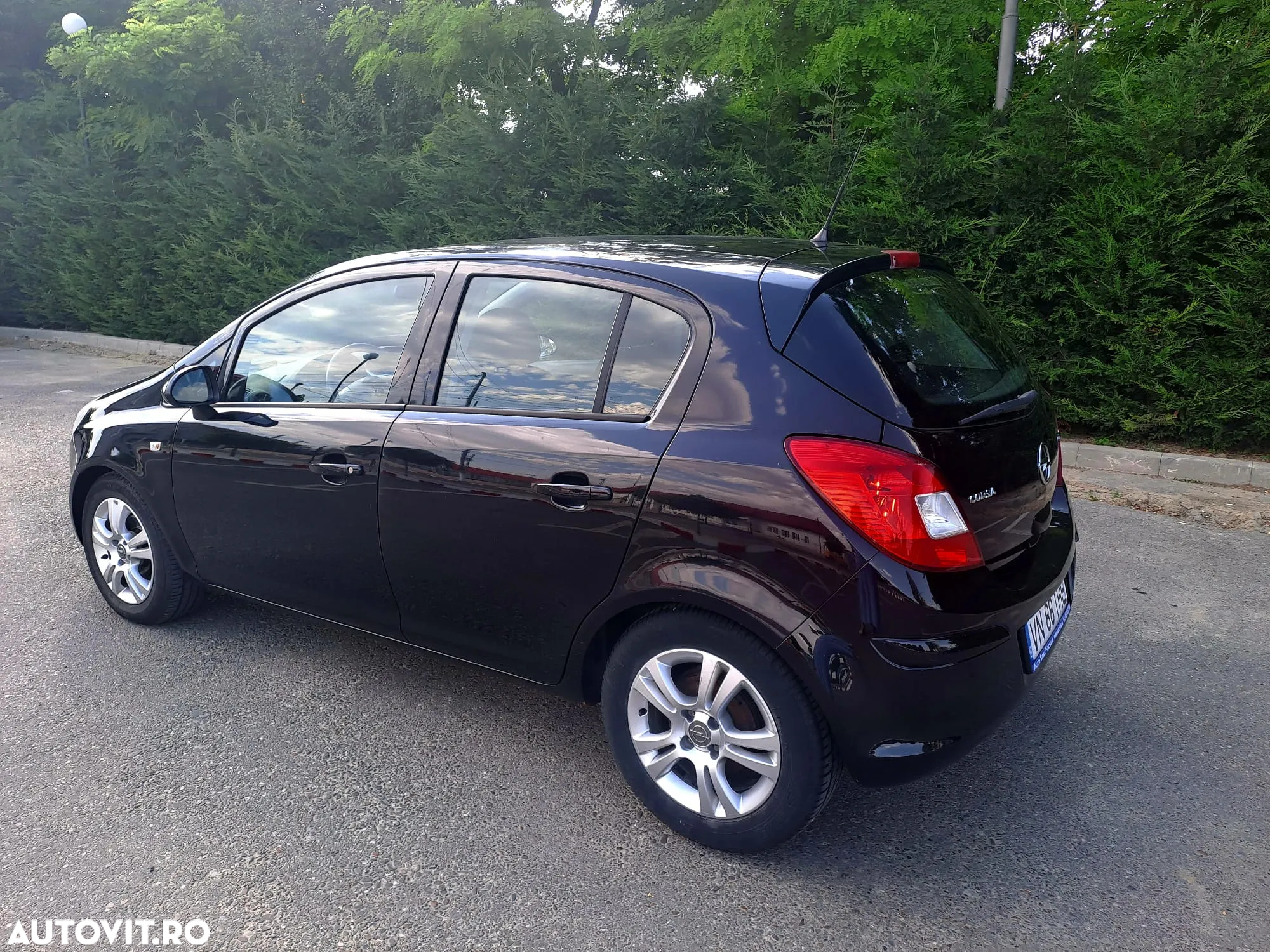 Opel Corsa 1.3 CDTI DPF EcoFLEX Start-Stop Edition - 9
