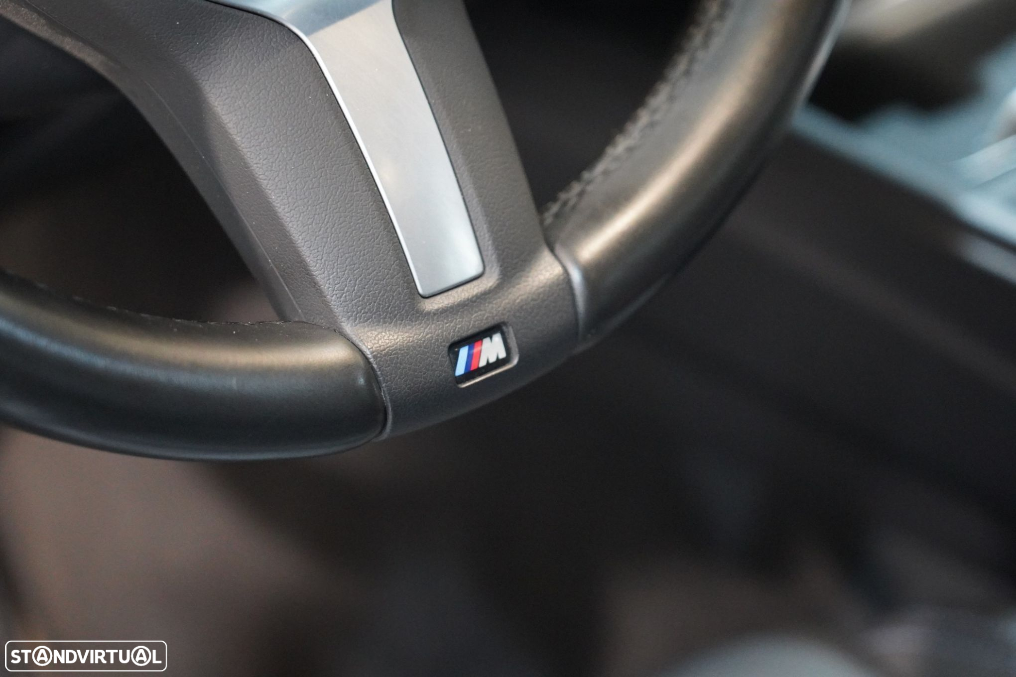 BMW 318 i Touring Pack M Auto - 11