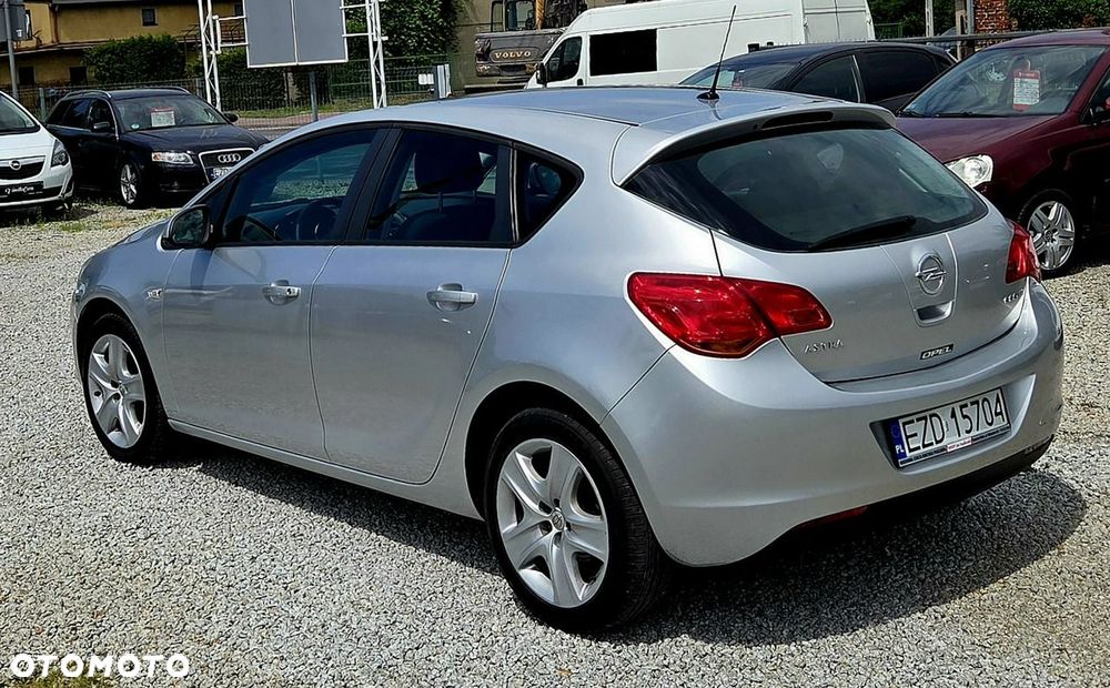 Opel Astra - 3