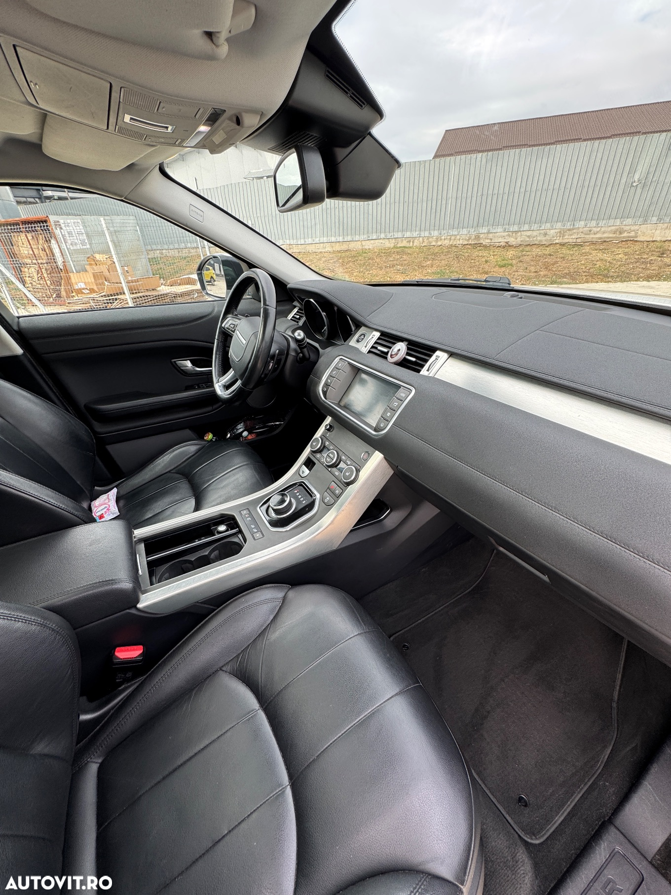 Land Rover Range Rover Evoque - 22