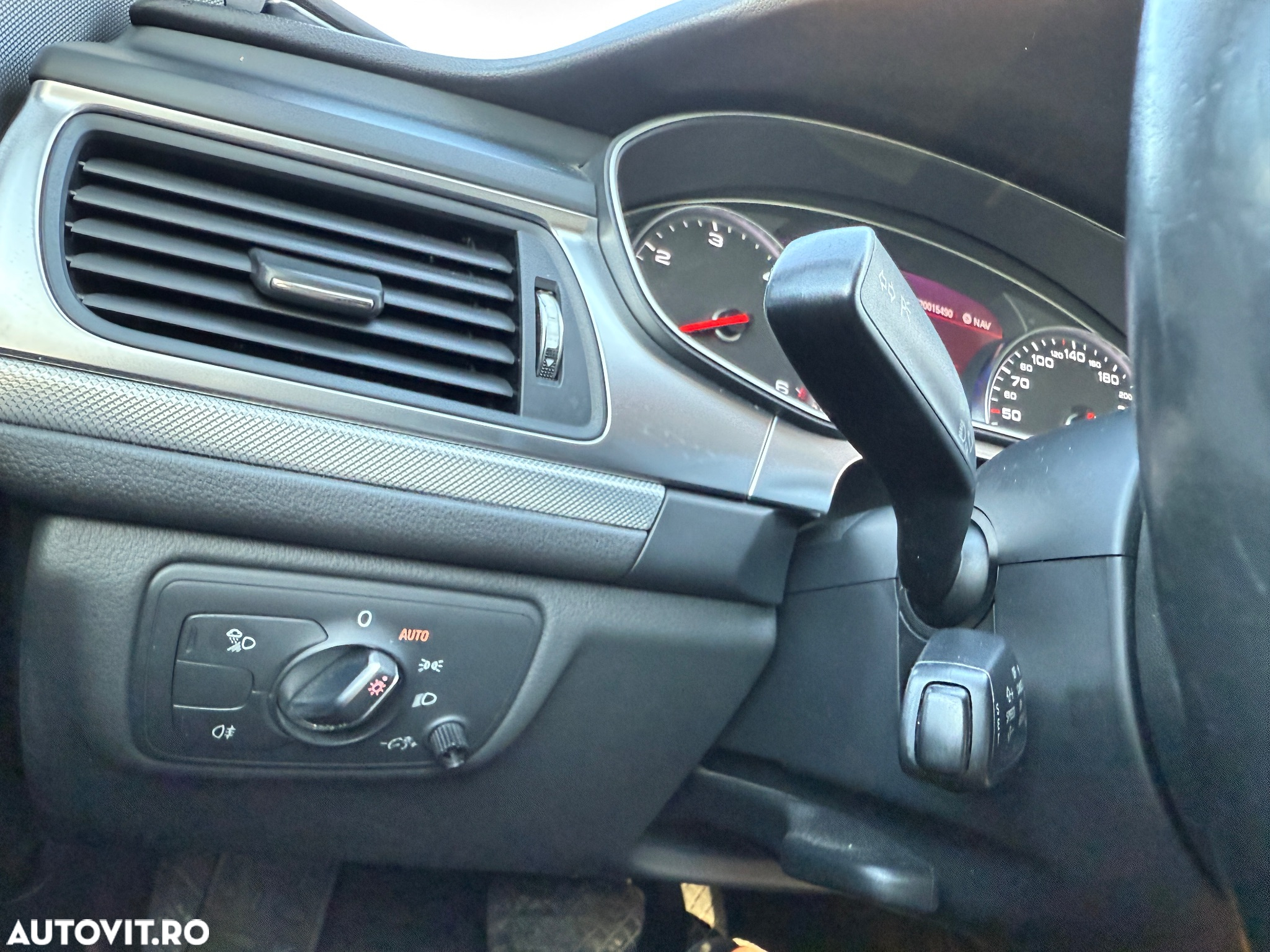 Audi A6 2.0 TDI Ultra S tronic - 31