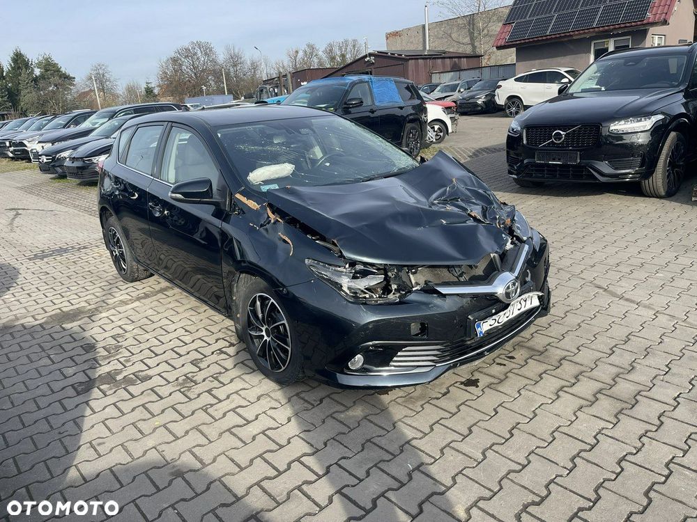 Toyota Auris 1.6 Travel - 2