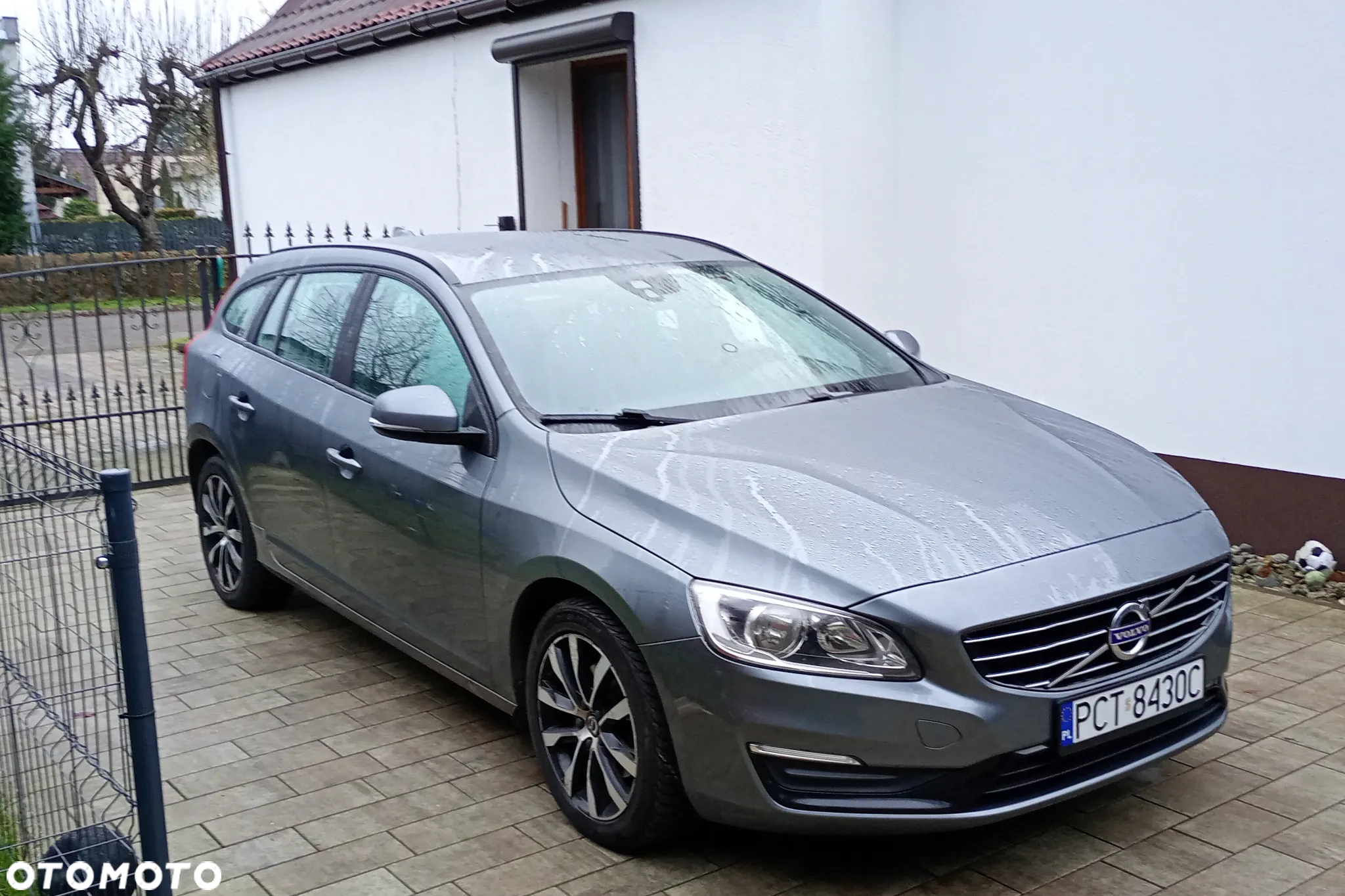 Volvo V60 D2 Summum - 3