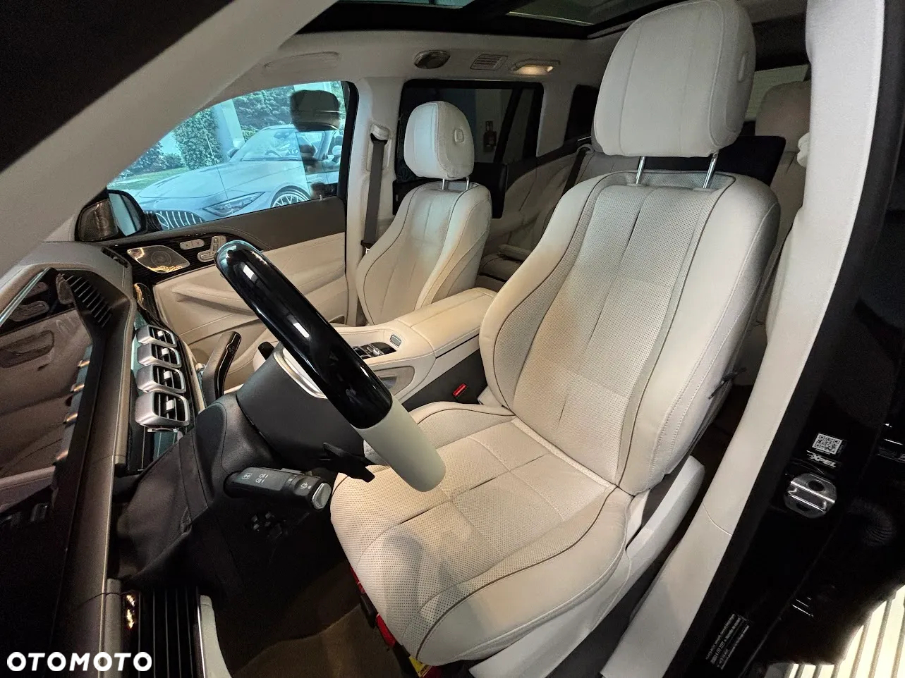 Mercedes-Benz GLS Maybach 600 4-Matic - 10