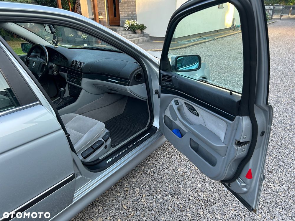 BMW Seria 5 - 19