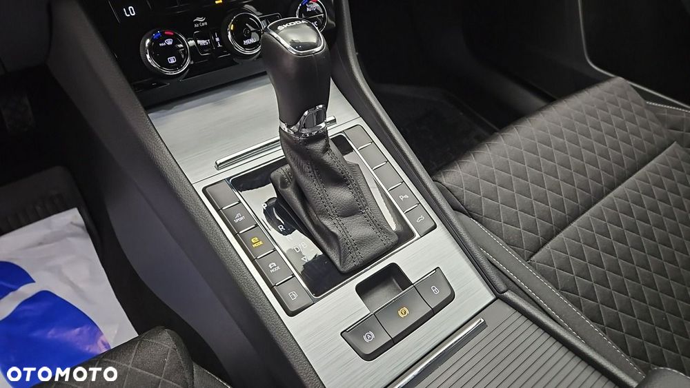 Skoda Superb 1.4 TSI Plug-In Hybrid Style DSG - 18
