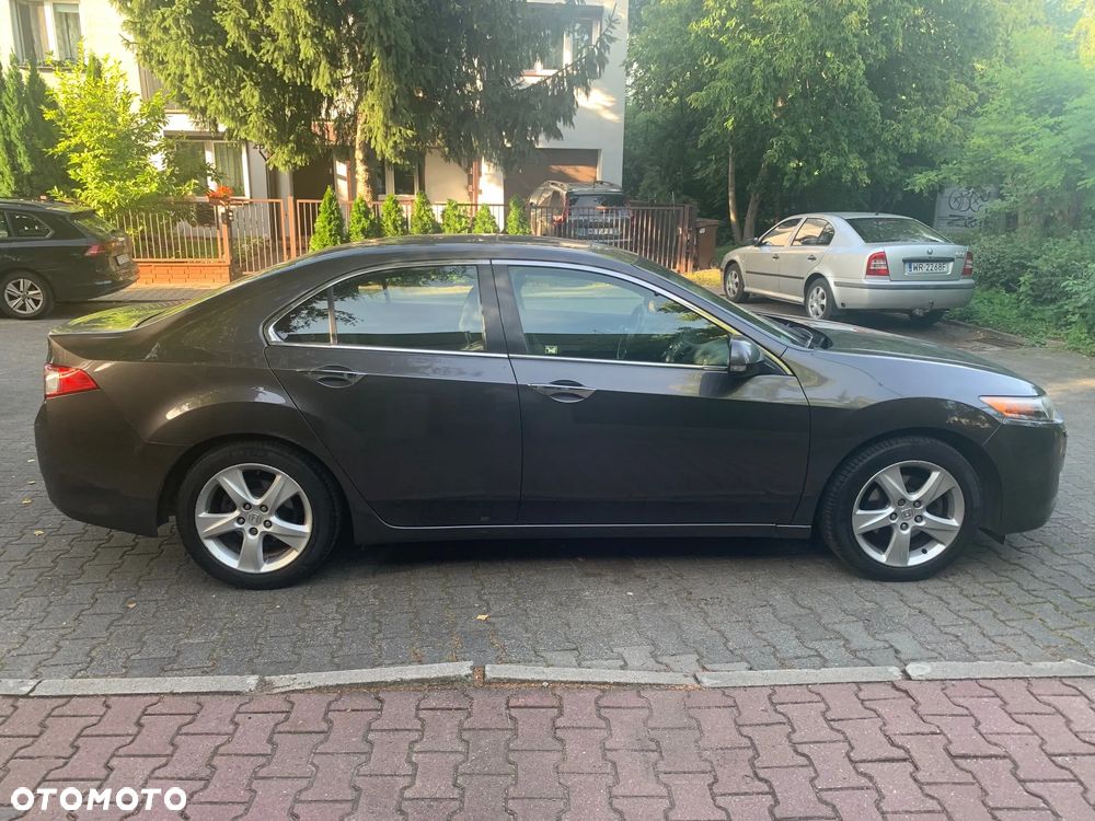 Honda Accord 2.0 Executive - 26