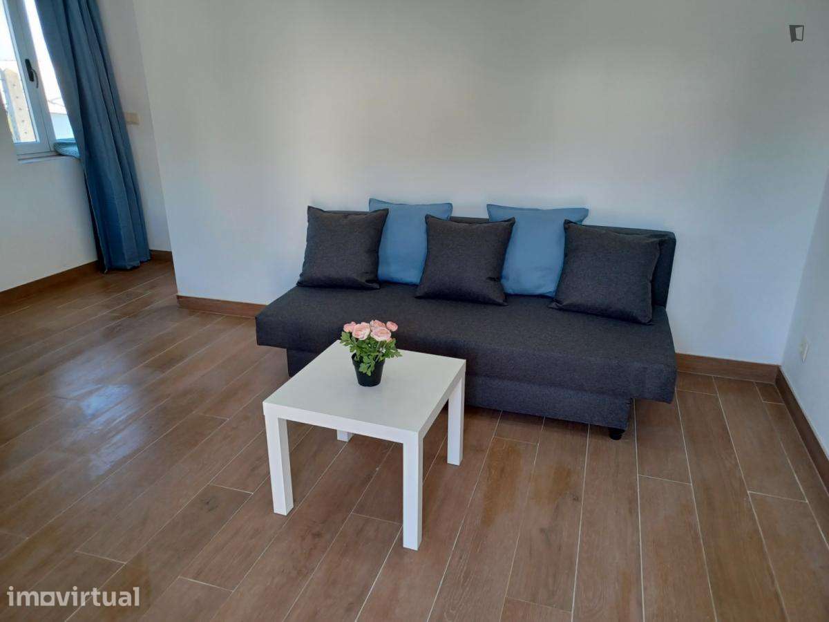 Apartamento com 1 quartos - localizado em Campanhã Porto - Grande imagem: 4/20