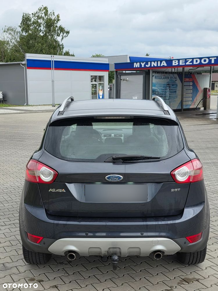 Ford Kuga 2.5 4x4 Titanium - 8