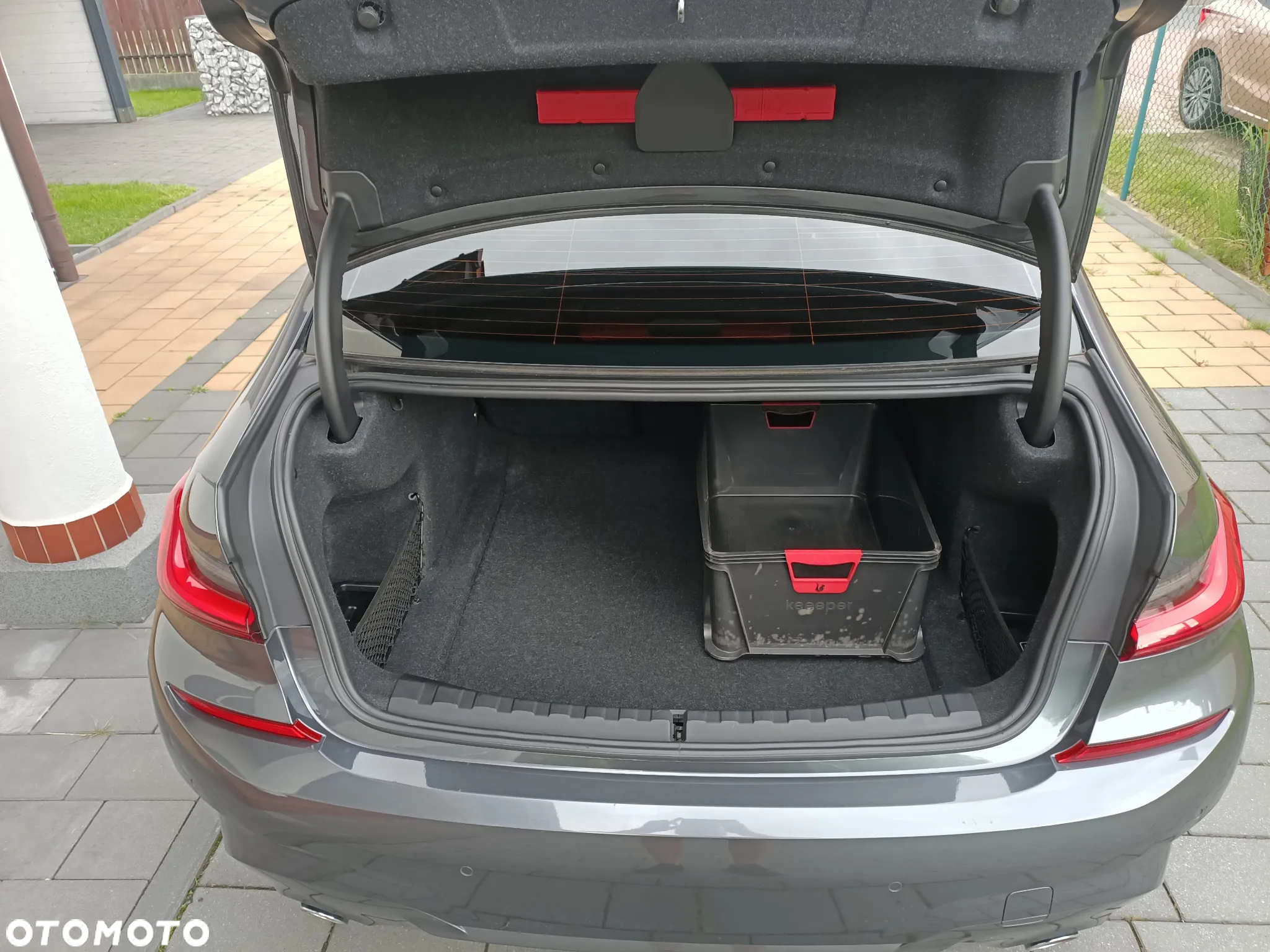 BMW Seria 3 318d M Sport - 11