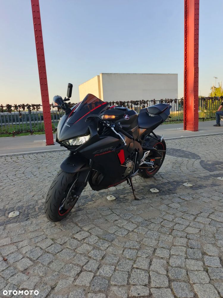 Honda CBR - 5