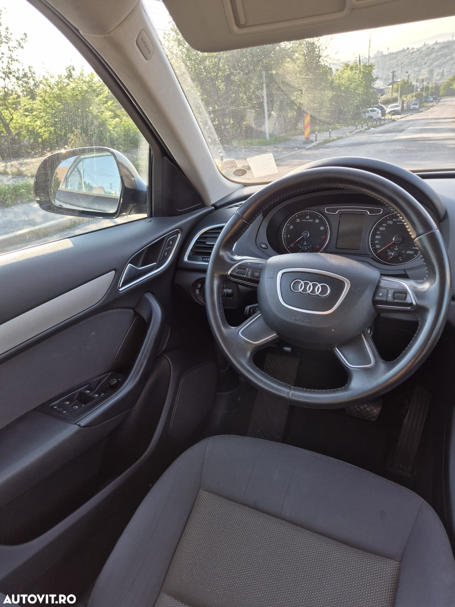 Audi Q3 1.4 TFSI Stronic Design - 13