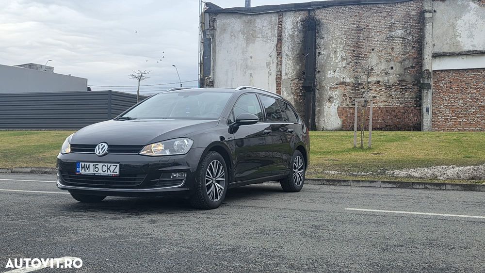 Volkswagen Golf 2.0 TDI Highline - 38