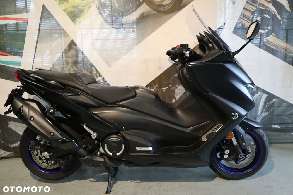 Yamaha Tmax - 17