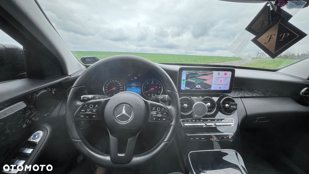 Mercedes-Benz Klasa C 220 d 9G-TRONIC - 26