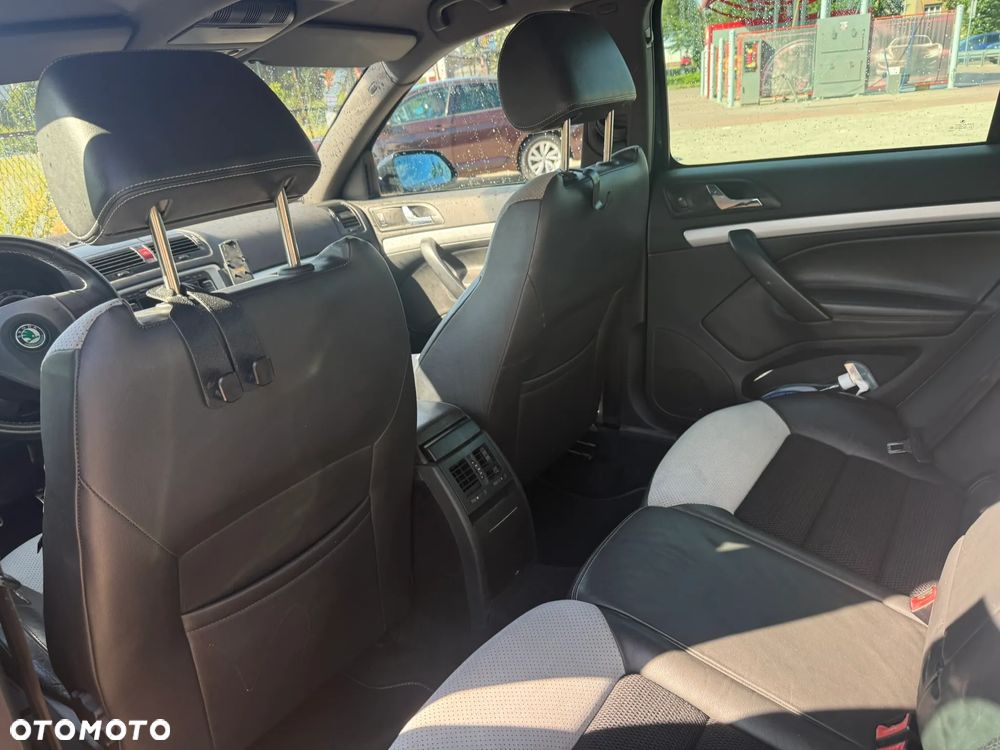 Skoda Octavia 2.0 TDI RS - 7