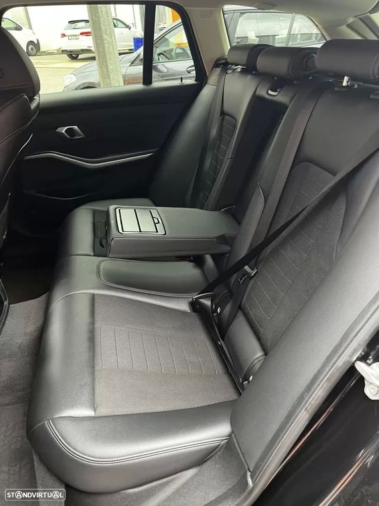 BMW 320 d Auto - 16