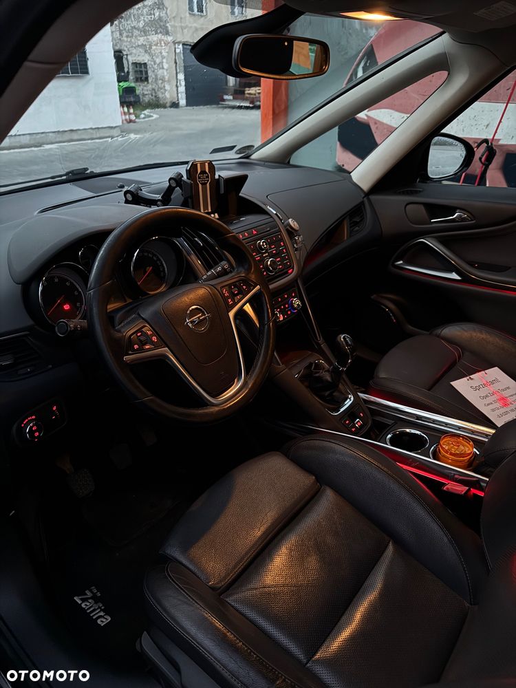 Opel Zafira 2.0 CDTI Cosmo - 18