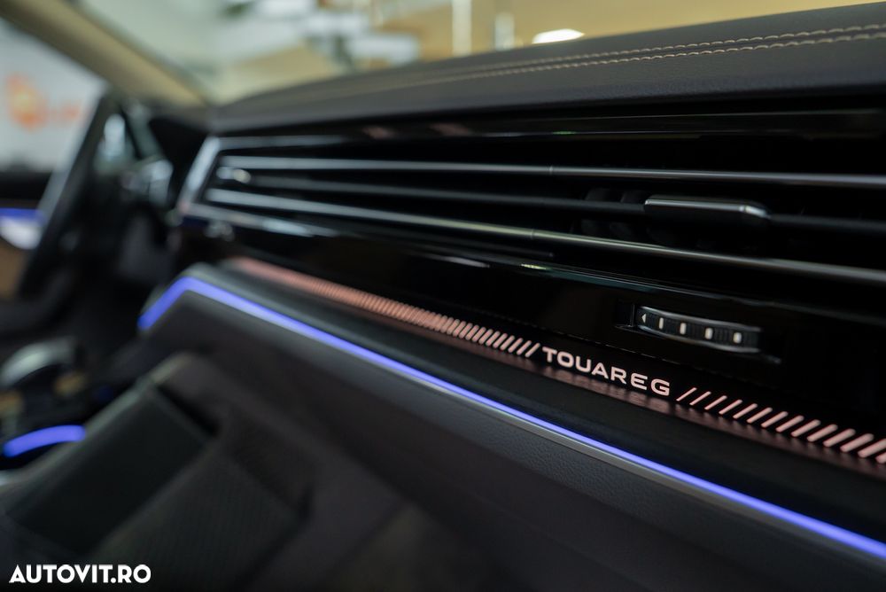 Volkswagen Touareg 3.0 V6 e-Hybrid 4Motion Aut. Elegance - 20