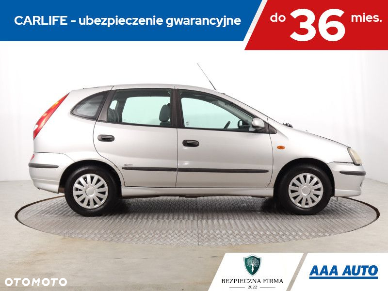 Nissan Almera Tino - 7