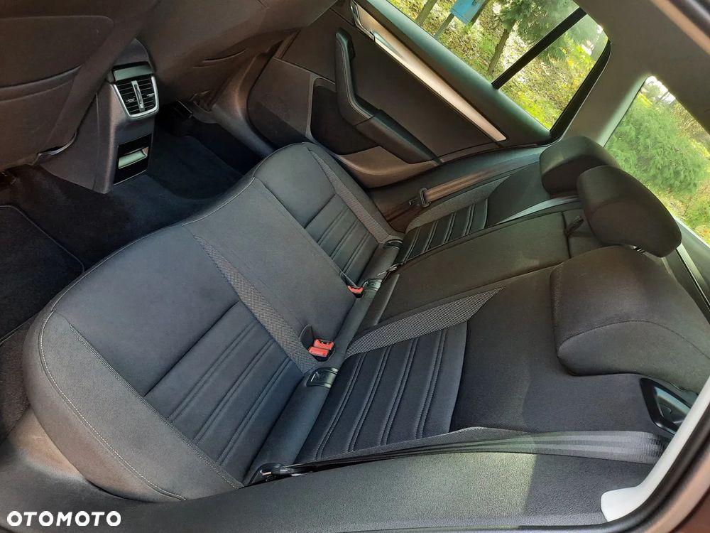 Skoda Octavia 2.0 TDI Ambition EU6 - 17