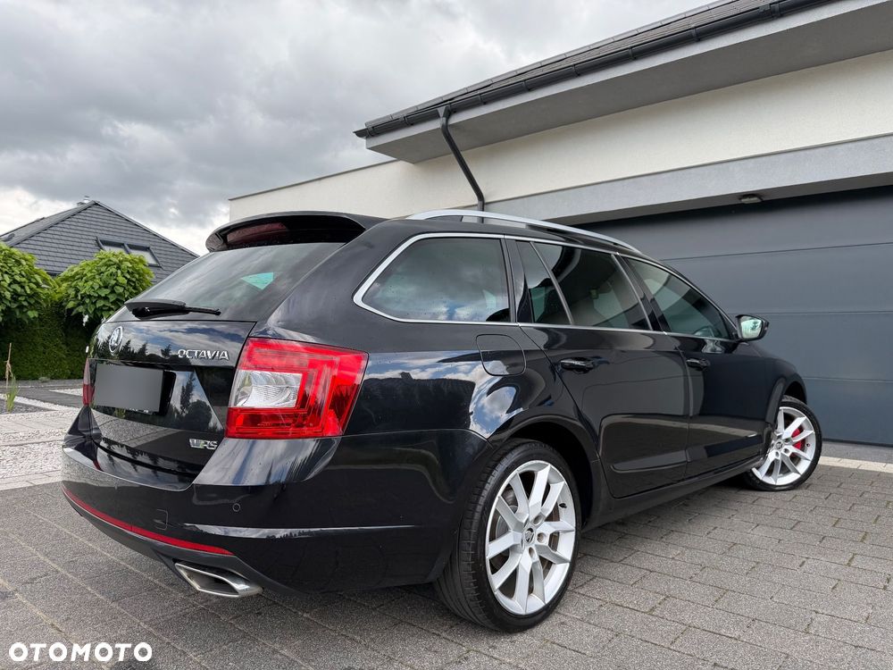 Skoda Octavia 2.0 TDI DSG RS - 12