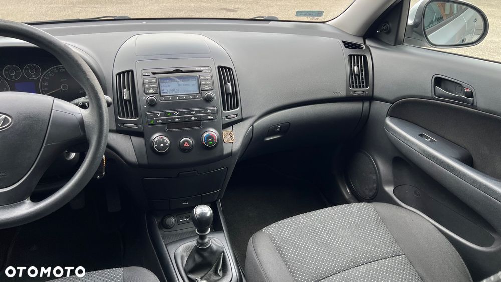 Hyundai i30 1.4 Comfort - 12
