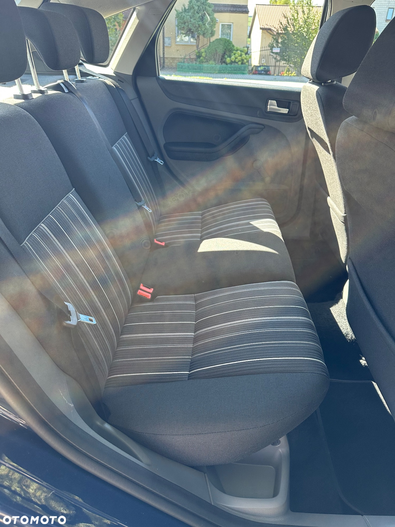 Ford Focus 1.6 Amber X - 16