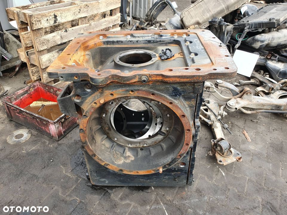 OBUDOWA SKRZYNI NEW HOLLAND T8.320 - 1