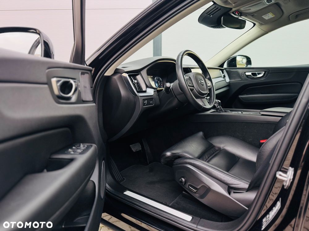 Volvo XC 60 D4 Geartronic Momentum Pro - 26